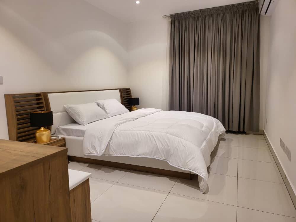 The Lennox Suites By Cozy Accra Buitenkant foto