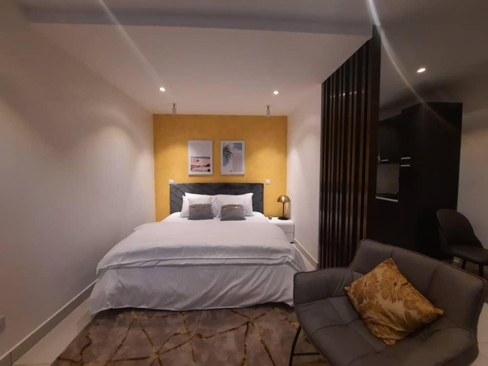 The Lennox Suites By Cozy Accra Buitenkant foto